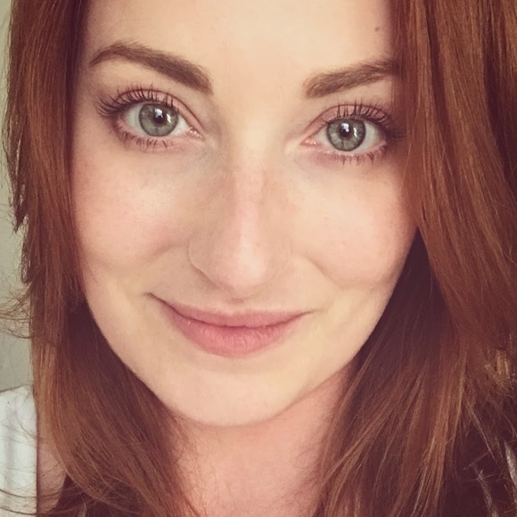 Meet your Posher, Beth - Picture 1 of 1